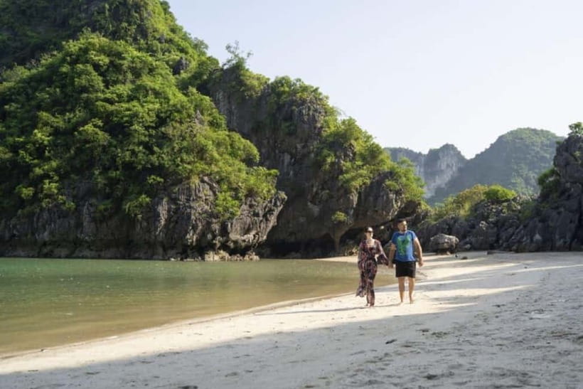 Hanoi: 4-Day Trip Ninh Binh-Halong Cruise Cabin with Balcony - Day 3: From the lodge to a Ha Long Bay balcony cabin