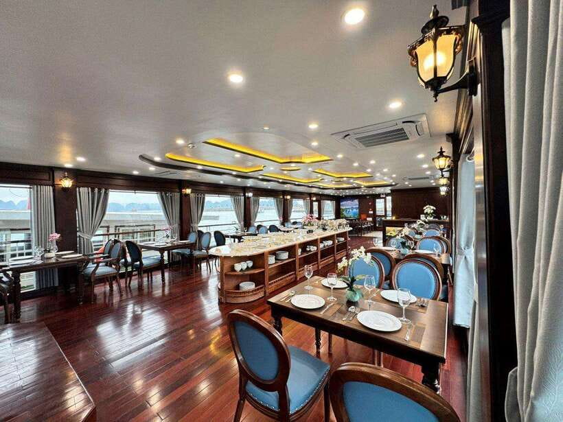 Hanoi: Ha Long Bay Day Trip - Luxury Cruise & Buffet Lunch - Inside Sung Sot Cave, Ha Long Bay’s grand stop