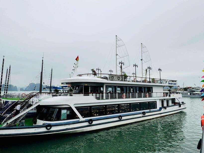 Hanoi: Ha Long Bay Day Trip - Luxury Cruise & Buffet Lunch - What the guides add to a long day