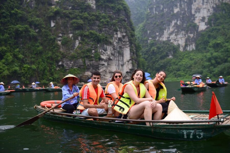 Hanoi: Hoa Lu, Trang An, and Mua Cave Full-Day Trip - Trang An by boat: the day’s calmest hour