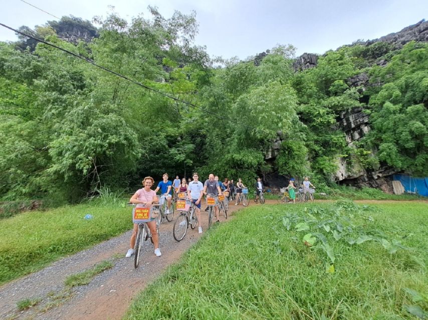 Hanoi: Ninh Binh, Hoa Lu, Tam Coc and Mua Cave Day Trip - Buffet lunch beside the Tam Coc river
