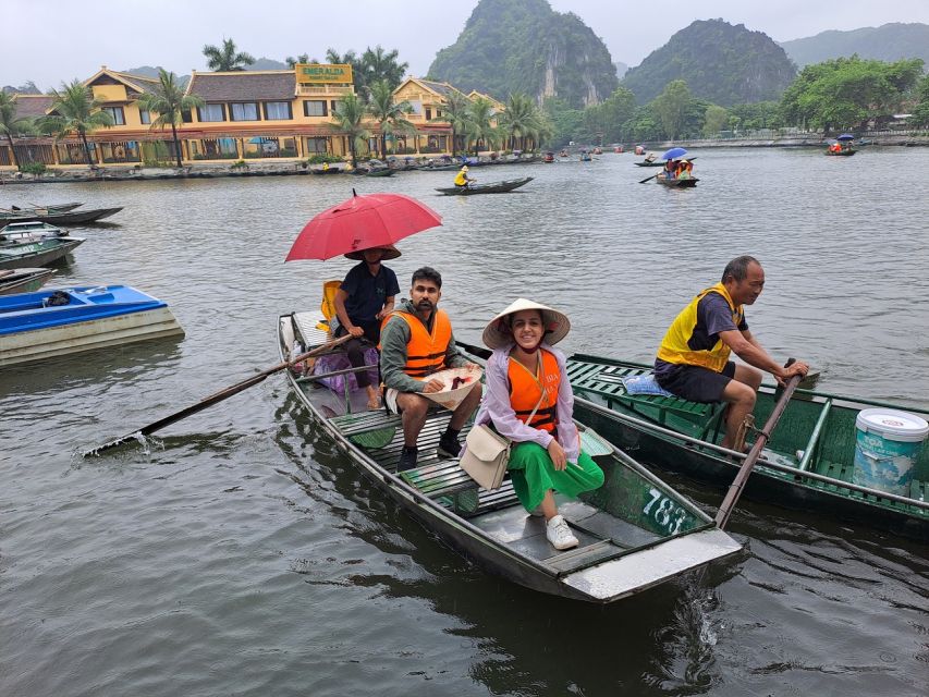 Hanoi: Ninh Binh, Hoa Lu, Tam Coc and Mua Cave Day Trip - Guides, group rhythm, and the value of the schedule