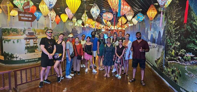Hanoi: Ninh Binh, Hoa Lu, Trang An & Mua Cave Day Trip - Vietnamese buffet lunch after the water
