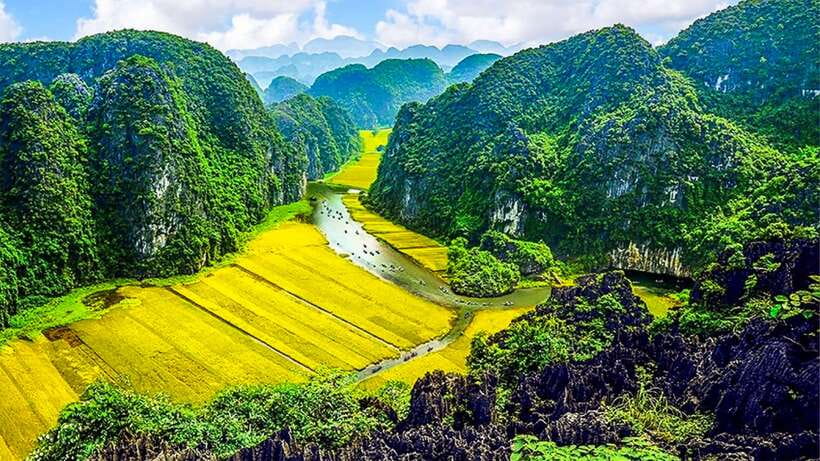 Hanoi/Ninh Binh: Tam Coc, Hoa Lu & Mua Caves Full-Day Trip - Vietnamese lunch and the value of the package