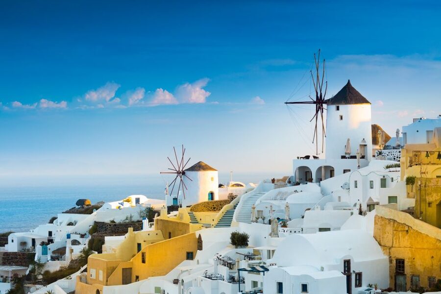 Heraklion: Santorini Day Trip with Boat Transfer & Oia Visit - Crowds, comfort, and the limits of a day trip