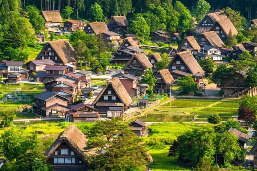 Hida Takayama, Shirakawa-go+Observatory|Day Trip from Nagoya - Takayama’s old town in a 2.5-hour stop