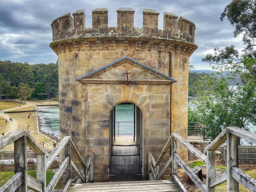 Hobart: Port Arthur & Tasman Park Full-Day Trip with Cruise - Saturdays at Salamanca Market