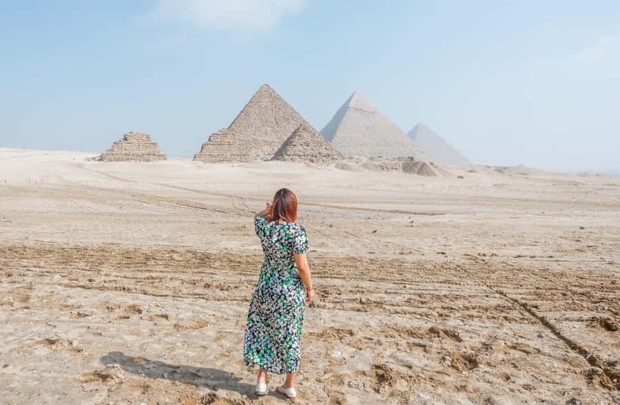 Hurghada Day Trip to Giza Pyramids, Sphinx, Museum and lunch - Lunch in Giza