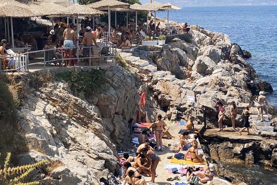 Hydra Island: Full Day Trip from Athens with Swimming - Spilia: your first chance to swim