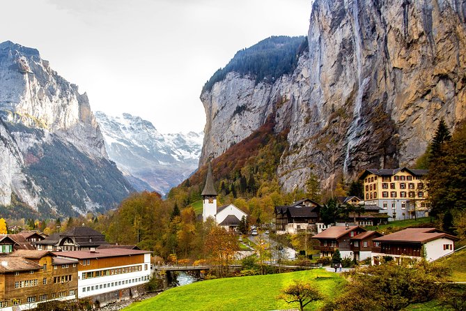 Jungfraujoch Day Trip from Zurich: Swiss Alps & Bernese Oberland - Eating, shopping, and managing your time at altitude