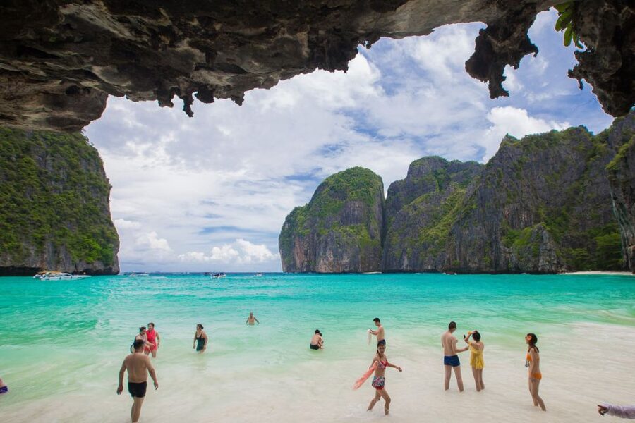 Khao Lak: Phi Phi Island, Maya Beach and Snorkeling Day Trip - Buffet lunch and time by the beach