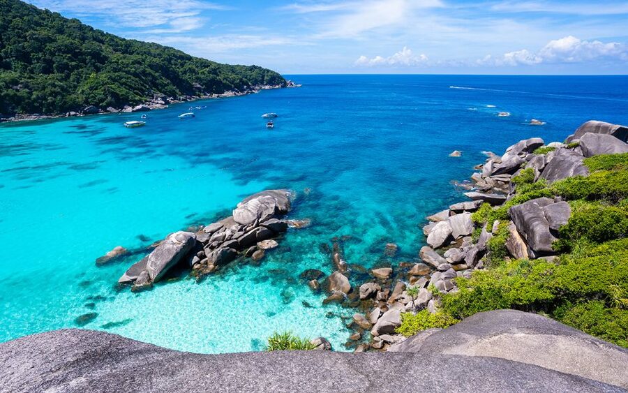 Khao Lak: Similan Islands Snorkeling Day Trip w/Meals - Guides, group mood, and boat comfort