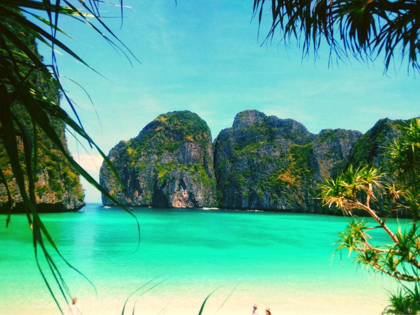 Ko Lanta: Phi Phi Day Trip by Speed Boat - How crowded is the experience?