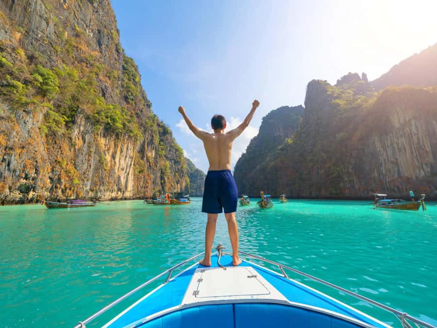 Koh Samui: Pink Dolphin, Pig Island, and Snorkeling Day Trip - Koh Tan and the changing snorkeling conditions