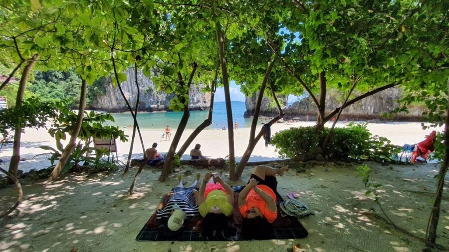 Krabi: Hong Islands Day Trip by Speedboat with Lunch - The speedboat ride from Krabi