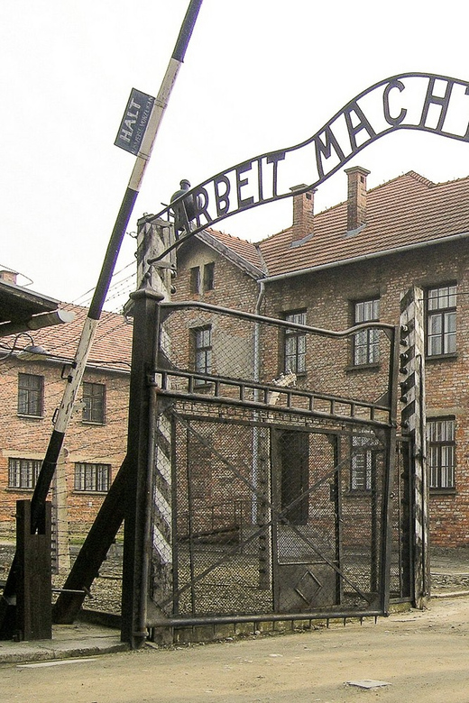 Krakow: Auschwitz-Birkenau Day Trip with Tour Leader - The transfer to Birkenau