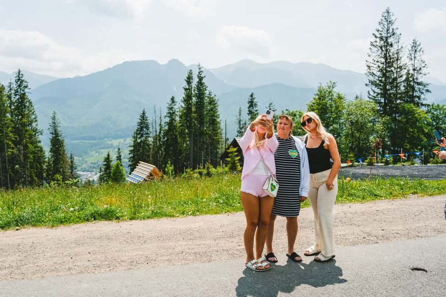 Krakow: Zakopane, Gubałówka, and Thermal Baths Day Trip - Why this Krakow to Zakopane outing works