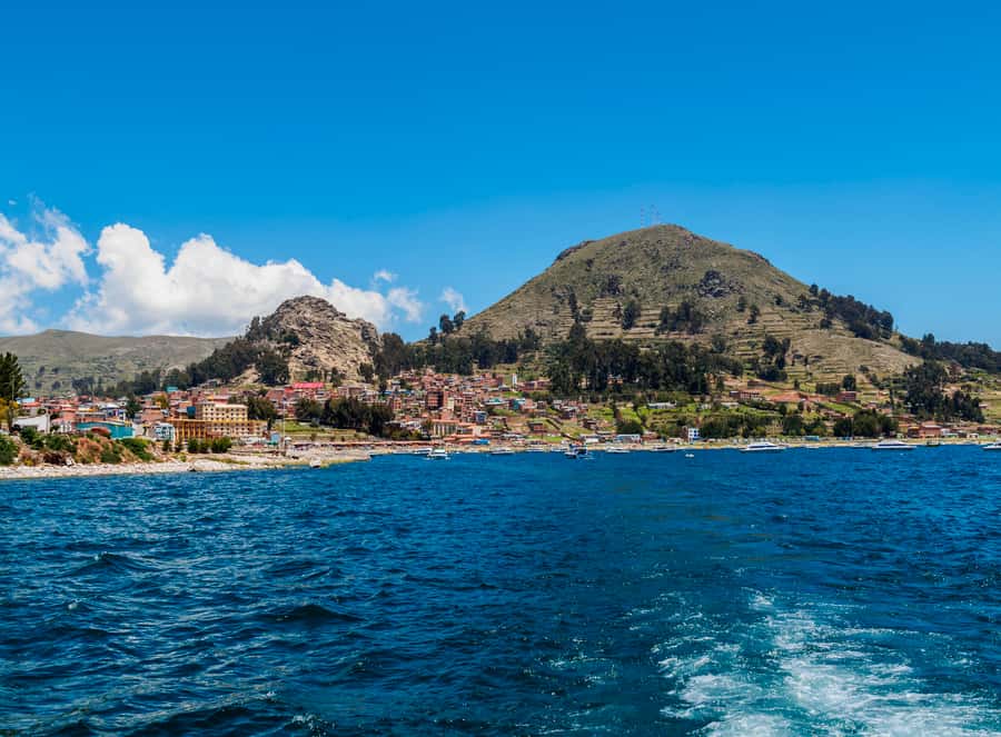 La Paz: Full Day Trip to Copacabana and Isla del Sol - Morning pickup and the long road from La Paz