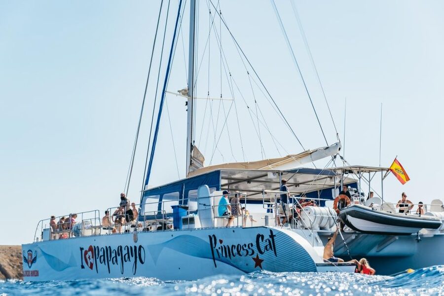 Lanzarote: Day Trip to the Papagayo Beaches by Catamaran - Lunch, mojitos, and the open bar