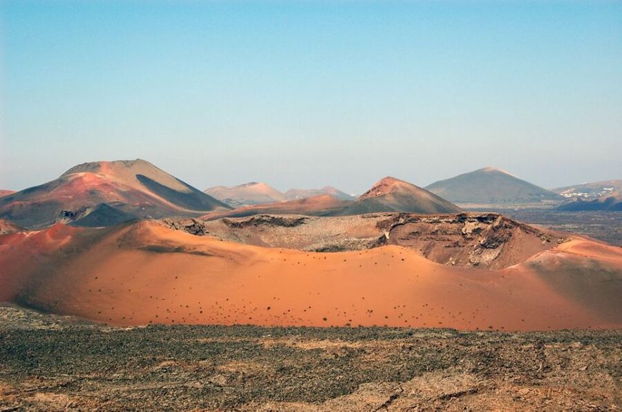 Lanzarote: Guided Day Trip to Timanfaya Park & Lago Verde - The long coach ride and pickup plan