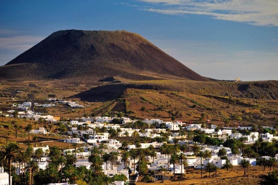 Lanzarote: Timanfaya and Cueva de los Verdes Day Trip - Jameos del Agua, an optional volcanic add-on