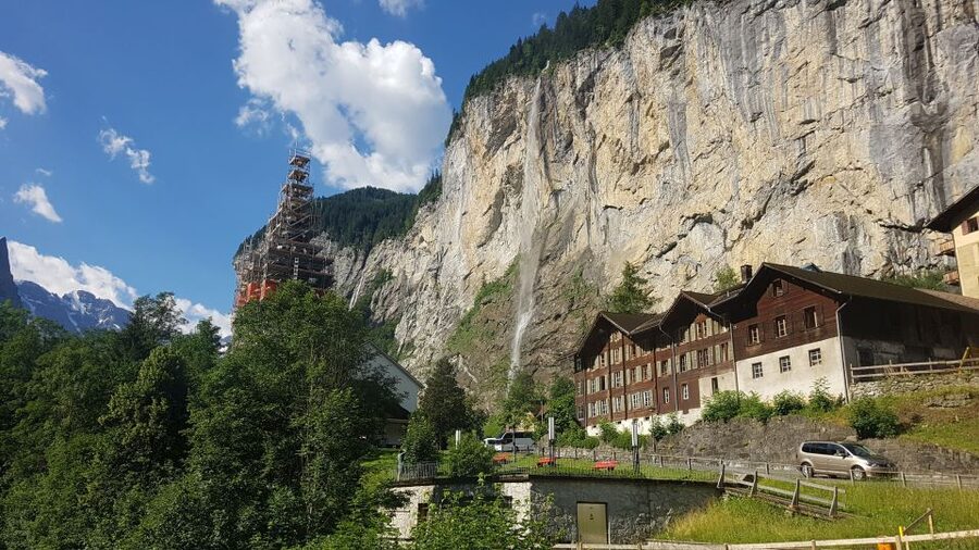 Lauterbrunnen and Mürren Small Group Day Trip - Key Points