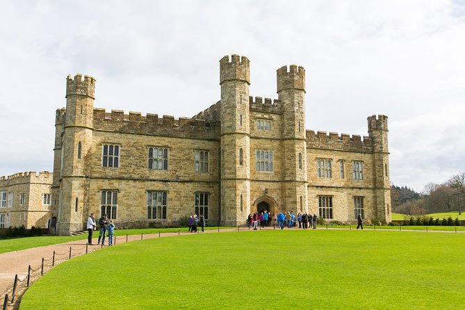 Leeds Castle, Cliffs of Dover and Canterbury Day Trip from London with Guided Cathedral Tour - Canterbury Cathedral and the city around it