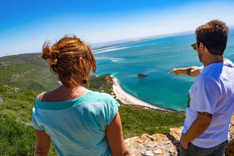 Lisbon: Arrábida Natural Park and Sesimbra Day Trip - Key points at a glance