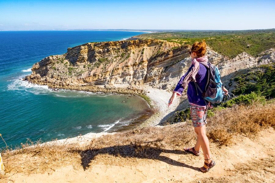 Lisbon: Arrábida Natural Park and Sesimbra Day Trip - The guides and the feel of the outing