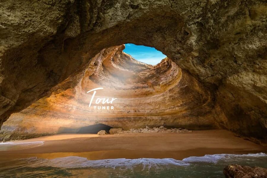 Lisbon: Day Trip To Algarve, Benagil Cave, Carvoeiro & Lagos - How the private format changes the day