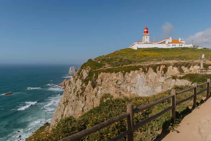 Lisbon: Pena Palace, Sintra, Cabo da Roca, & Cascais Daytrip - Who should book this experience?