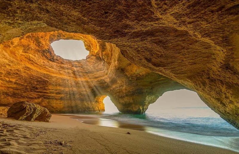 Lisbon: Private Day trip to Algarve, Benagil cave,Portimao - Marinha Beach and the Seven Hanging Valleys