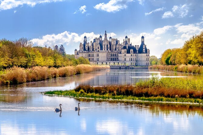 Loire Valley Castles Day Trip from Paris with Complementary Wine - Small details that make the day run better