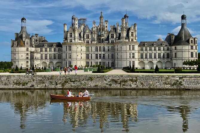 Loire Valley Royal Castles Guided Small group Day Trip from Paris - Chenonceau and its bridges over the River Cher