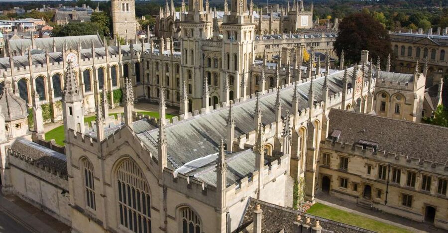 London: Oxford, Stratford, Cotswolds, and Warwick Day Trip - Warwick Castle: the ticket that changes the day