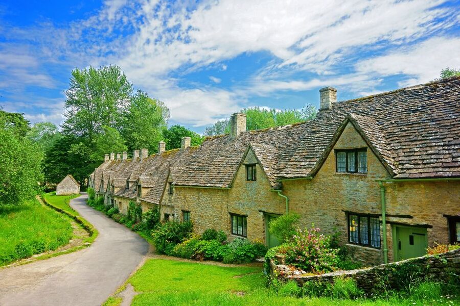 London: Oxford, Stratford, Cotswolds, and Warwick Day Trip - A long day made easier by strong guides