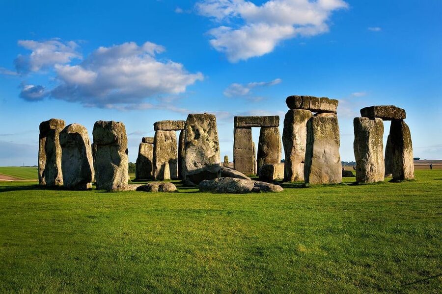 London: Stonehenge & Bath Day Trip with Optional Roman Baths - Meeting at Victoria Coach Station