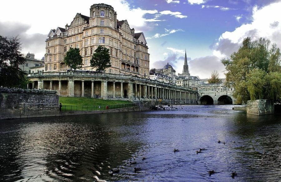 London: Stonehenge, Stratford-Upon-Avon, and Bath Day Trip - Bath: Georgian streets, Roman remains, and free time