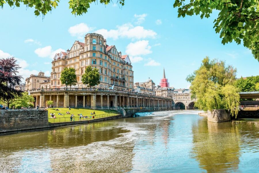 London: Stonehenge, Windsor, and Bath Day Trip by Bus - Three famous places, one very full day