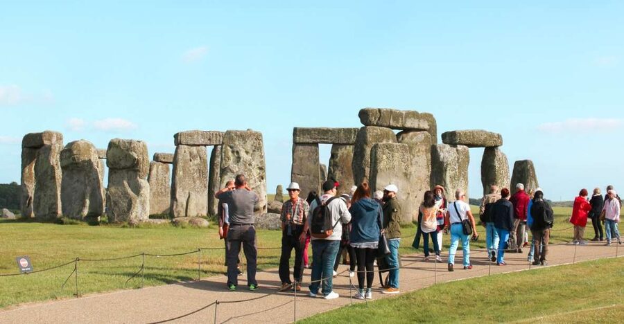 London: Stonehenge, Windsor, and Bath Day Trip by Bus - Windsor Castle and the old streets around it
