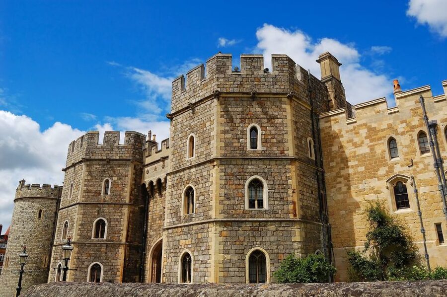 London: Windsor Castle, Stonehenge, and Bath Day Trip - Stonehenge: a stark final stop