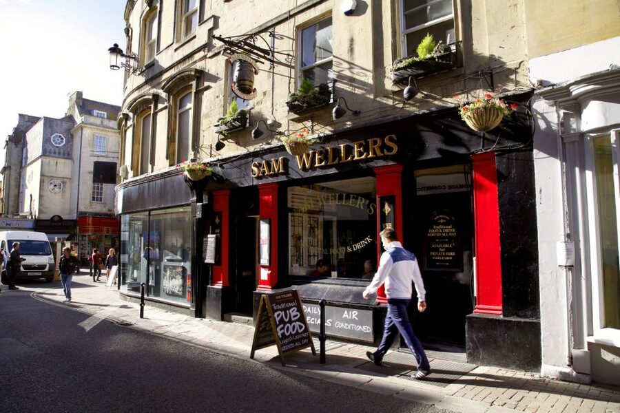 London: Windsor Castle, Stonehenge, and Bath Day Trip - The guide and driver shape the whole day