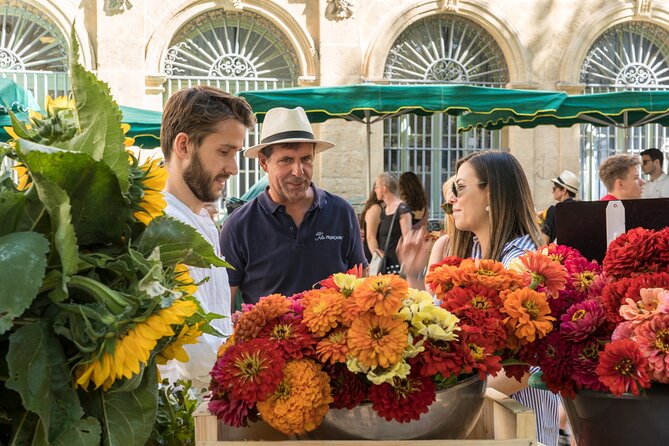 Luberon Market & Villages Day Trip from Aix-en-Provence - Sénanque Abbey and the lavender-season photo stop