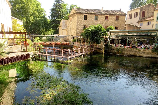 Luberon Market & Villages Day Trip from Aix-en-Provence - Ansouis: a smaller village with a Sunday market