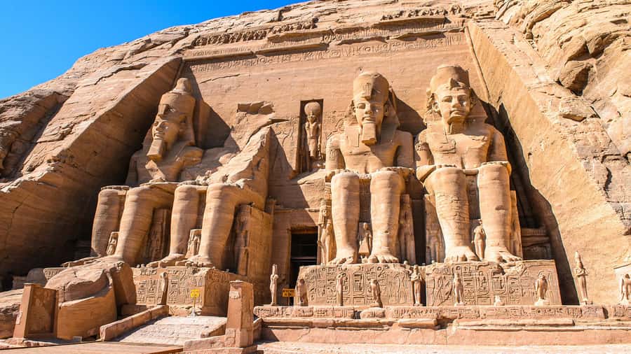 Luxor: Abu Simbel Temple Private Guided Day Trip with Lunch - The temple of Queen Nefertari