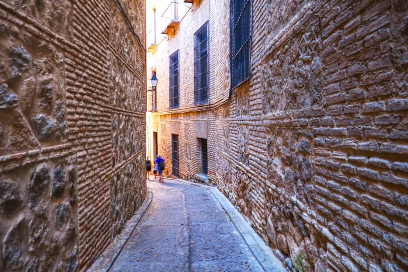 Madrid: 6-Hour Day Trip to Toledo with Guided Walking Tour - The Damascene workshop and the sales-stop question