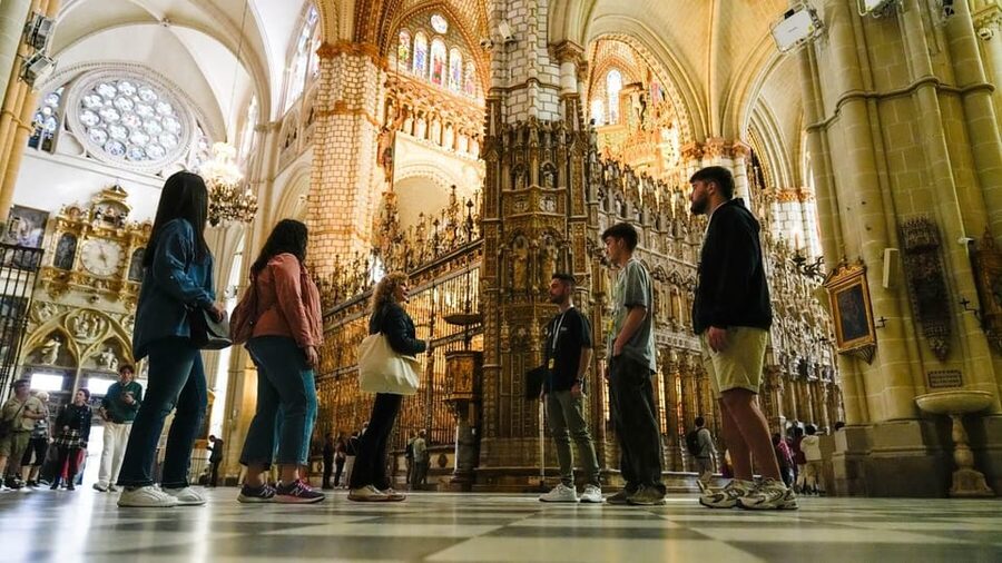 Madrid: Toledo Day Trip with Winery Visit and Wine Tasting - Free time for lunch in Toledo