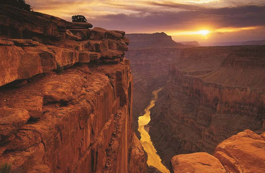 Majestic Canyon & Nizwa Cultural Journey from Muscat - Al Hamra and the final stretch