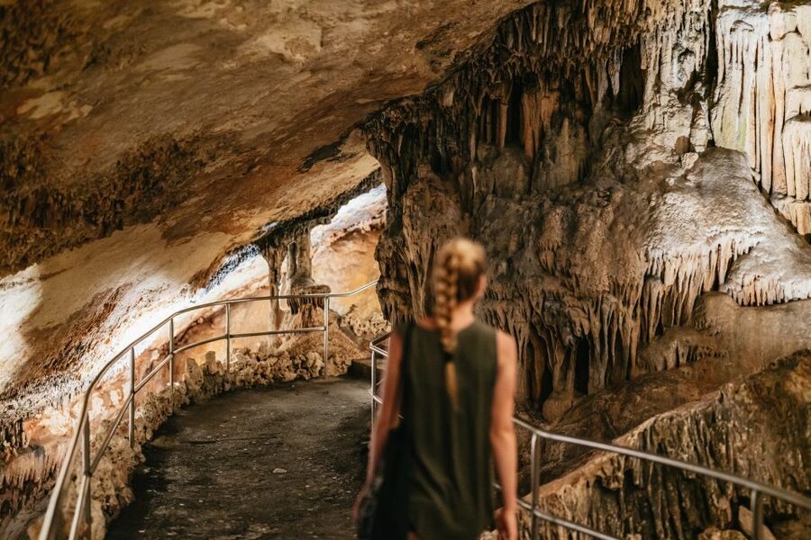 Mallorca: Caves of Drach Day Trip & Optional Caves of Hams - Coach travel and multilingual guiding