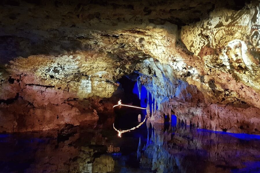 Mallorca: Day Trip to Caves of Hams & Optional Dinosaurland - The pearl-factory stop and the price of convenience